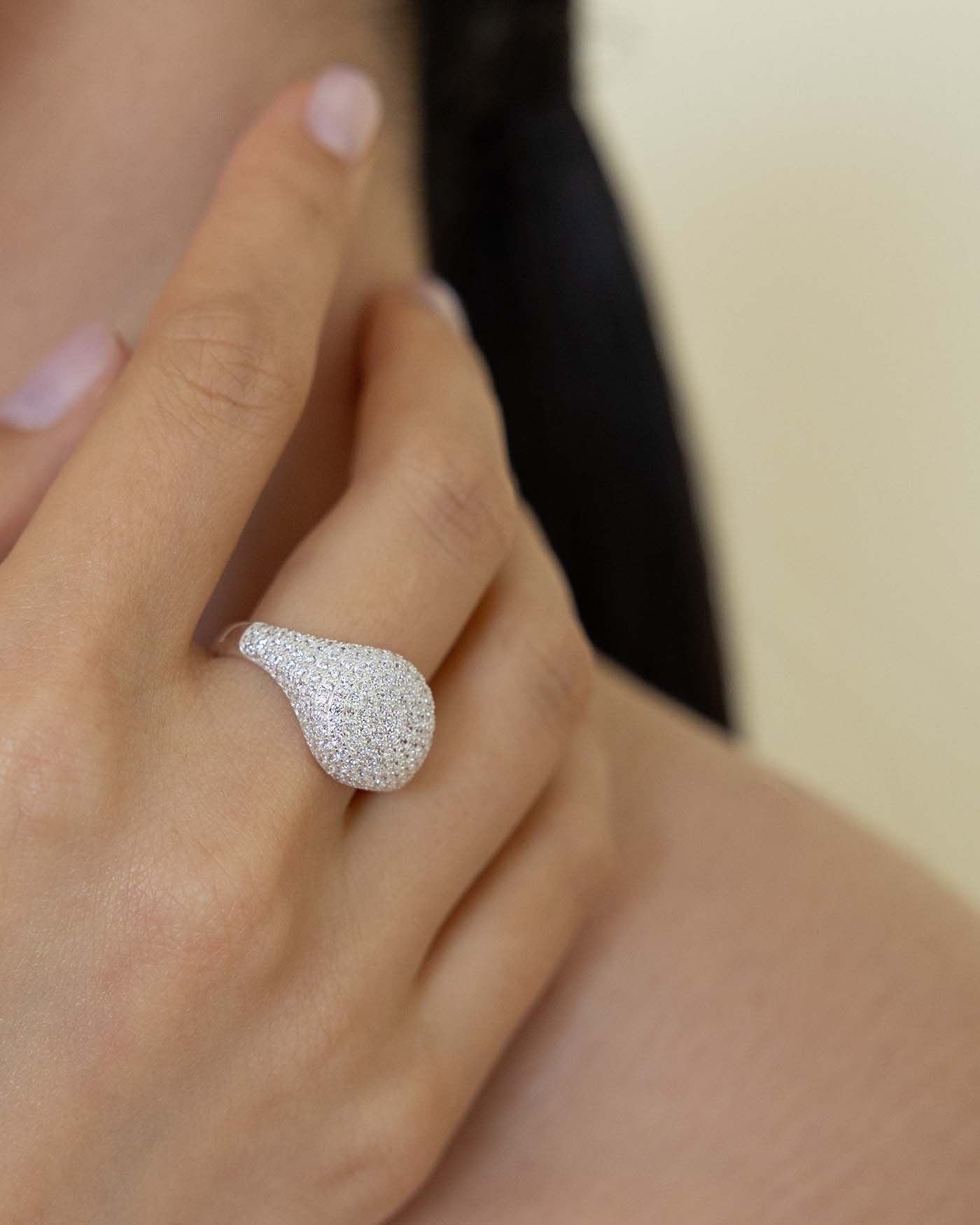 Anello Scudo Pavé