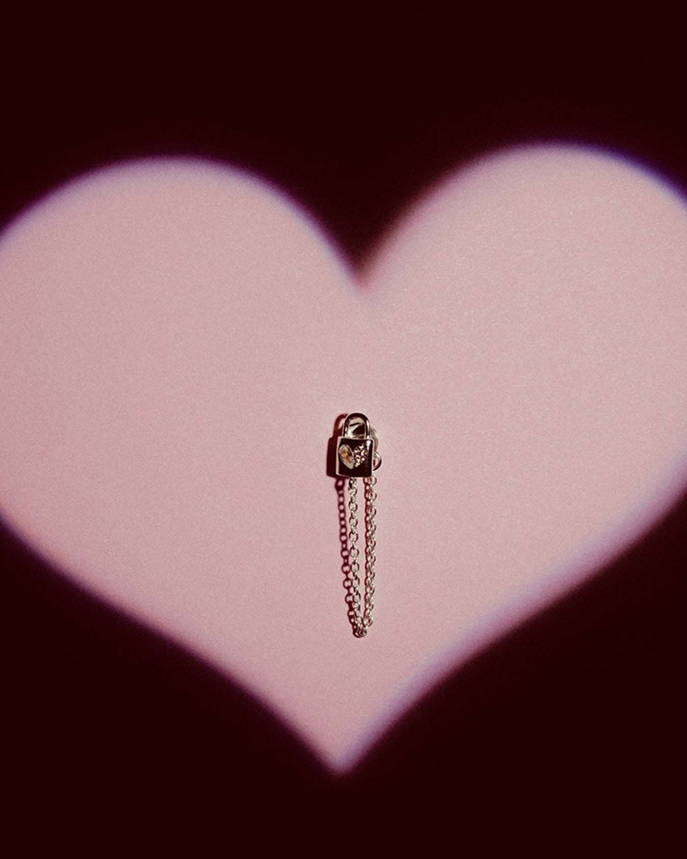 Orecchino Bond Heartlock